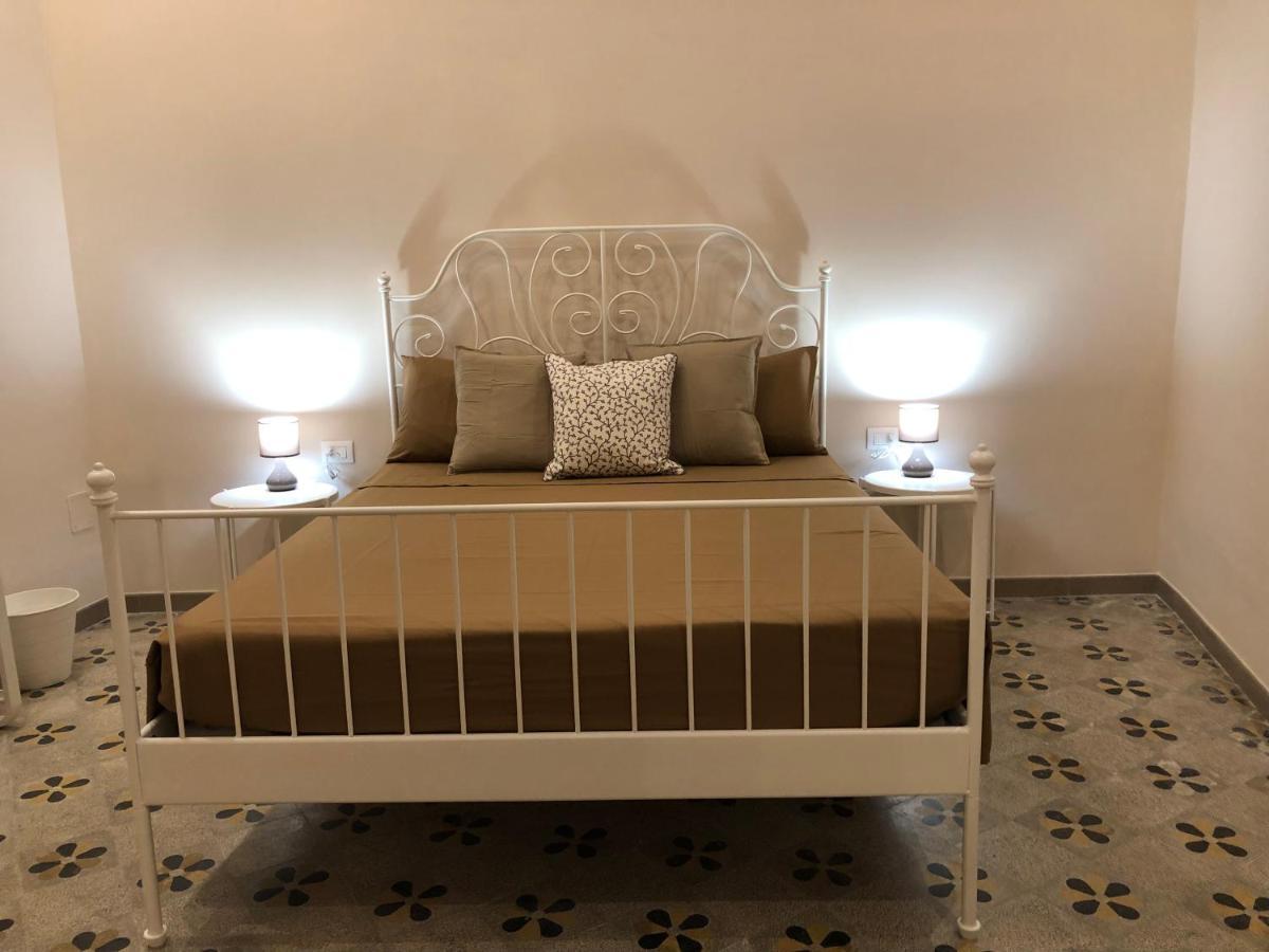 B&B Meliora Rooms Avola Eksteriør billede