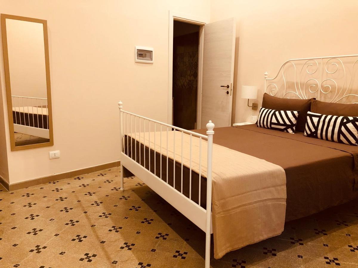 B&B Meliora Rooms Avola Eksteriør billede