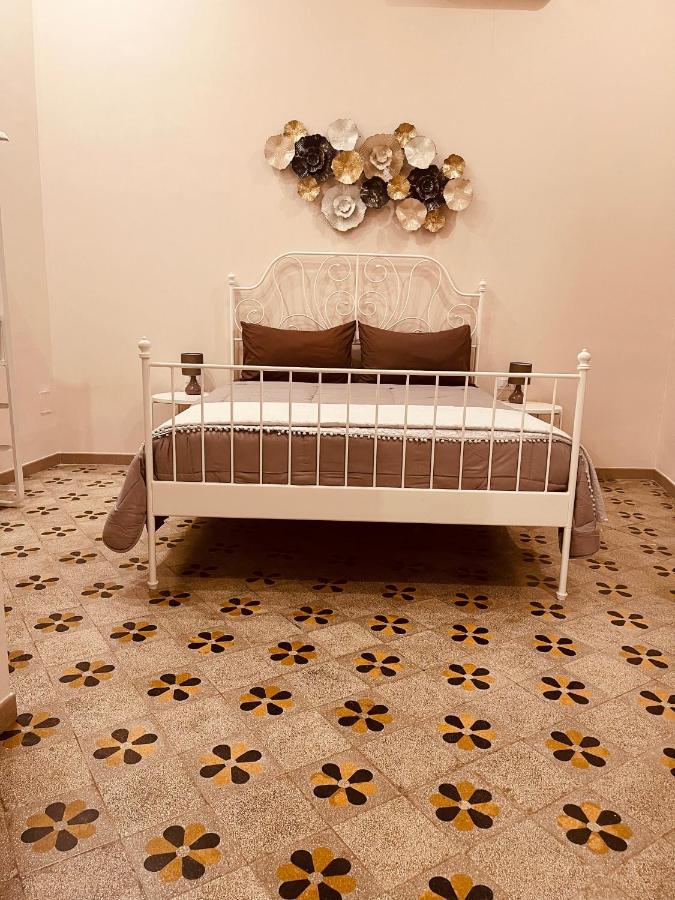 B&B Meliora Rooms Avola Eksteriør billede
